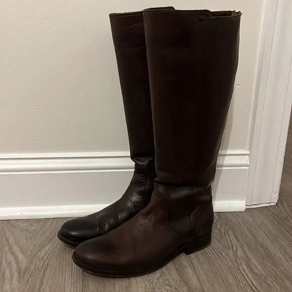 Frye Women’s Chocolate Melissa Stud Back Zip Boots - Round Toe - Picture 4 of 6